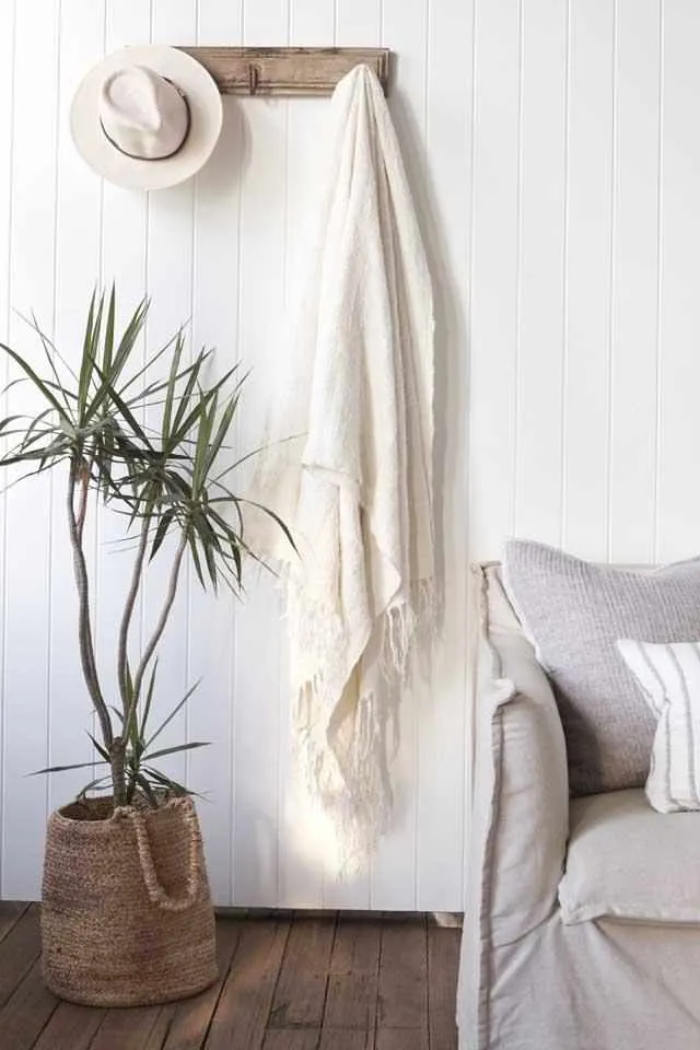 Bedouin oversized throw 200 x 140 Ivory